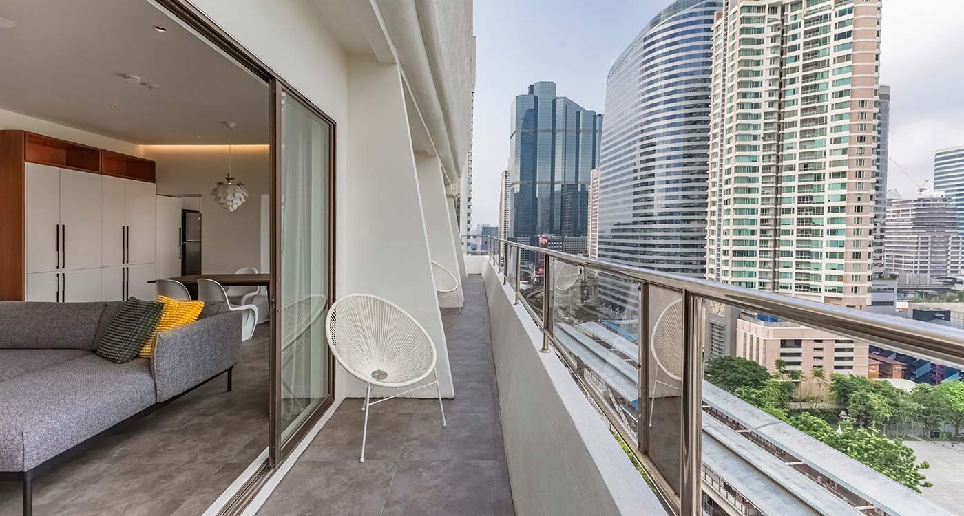 From Foreclosure Condo to Contemporary Bangkok Loft Condo — project image